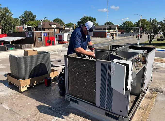 Commercial HVAC Unit repair and maintenance services in collinsville il
