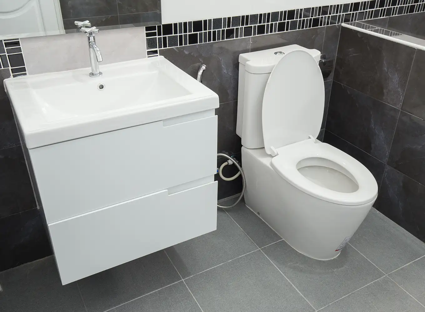 mobile home toilet plumbing repairs in collinsville illinois